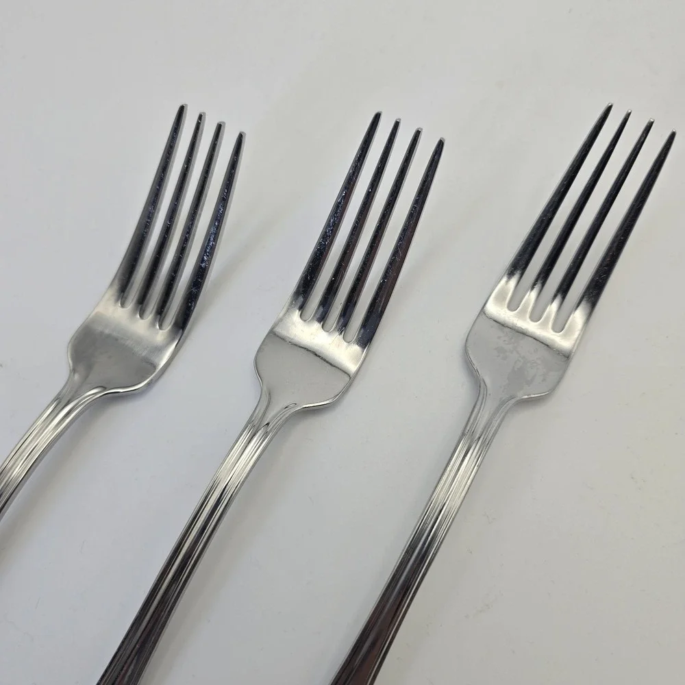 Reed & Barton Clovelly Stainless‎ Steel Dinner Forks Set of 3 Flatware 8